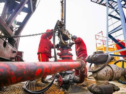 нефтяная обсадная колонна